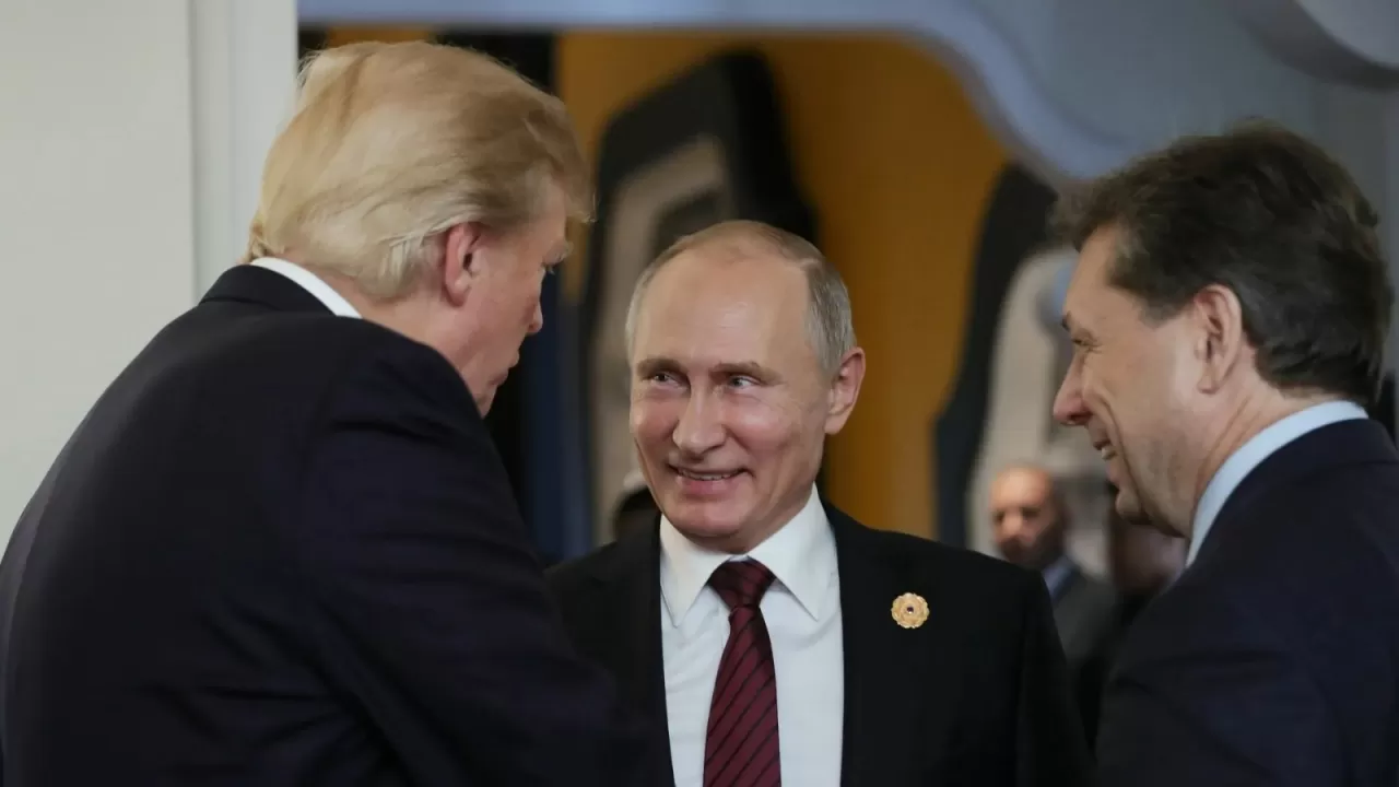 Трамп пен Путин келіссөзінің өтпей қалу қаупі бар 