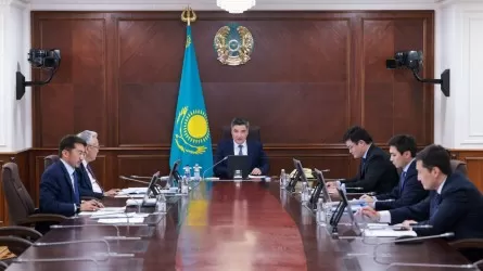 Олжас Бектенов Президент тапсырмаларын жүзеге асыру жөніндегі Цифрлық штаб отырысын өткізді