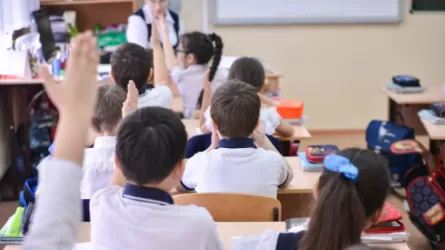 Алматыда 1-сыныпқа барған оқушылардың 57 пайызы қазақ тілін таңдаған