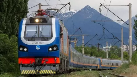 На какие поезда казахстанцы могут купить билеты со скидкой до 40%