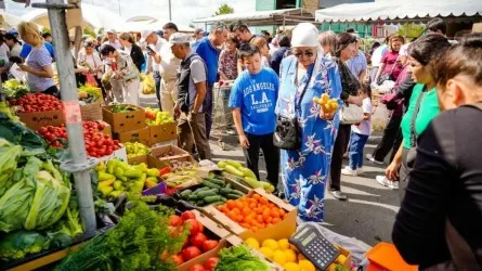 Сотни тонн сельхозпродукции привезли в Астану аграрии Туркестанской области 