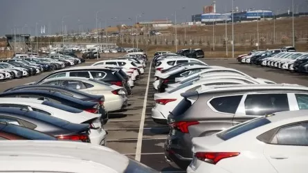 В Казахстан хлынет поток дешевых подержанных авто из России 
