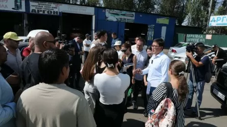 На территории рынка "Жібек Жолы" в Алматы снесут незаконные постройки