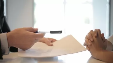 Педагог из Атырау добилась права на приватизацию квартиры через суд 