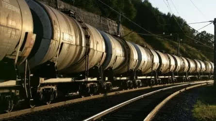 Казахстан нарастил закупку нефтепродуктов у России 