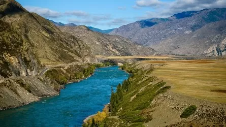 Казахстан утвердил делегацию по трансграничным водам 