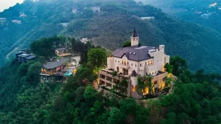 Naked Castle: шотландский след в горах Китая 