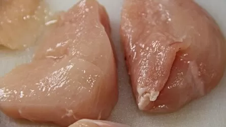 В Казахстане вернули тонны куриного филе в Китай 