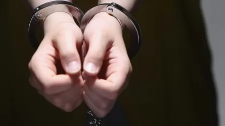 Шымкентте оқушыға қол көтерген мұғалімге сот үкімі шықты