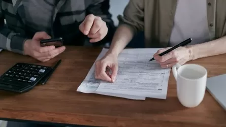 Как бизнесу и сотрудникам платить меньше ИПН: налоговые вычеты в Казахстане