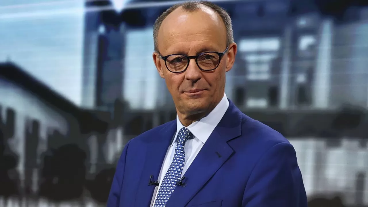 Германия канцлері Путин мен Зеленский кездесетініне күмәнмен қарайды