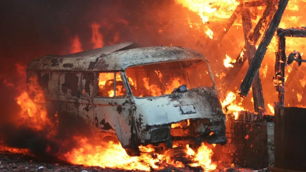 Патрульные предотвратили взрыв автомобиля в области Абай  