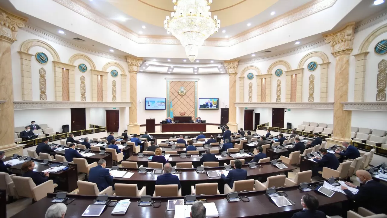 Сенат 30 жыл ішіндегі өзінің міндетін мүмкіндігінше атқарды