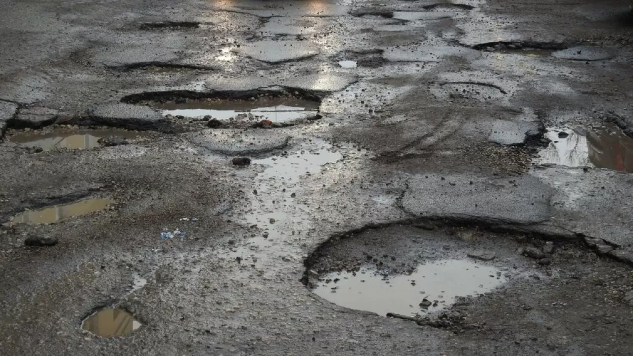 Полиция выявила нарушения качества автодорог в ЗКО  