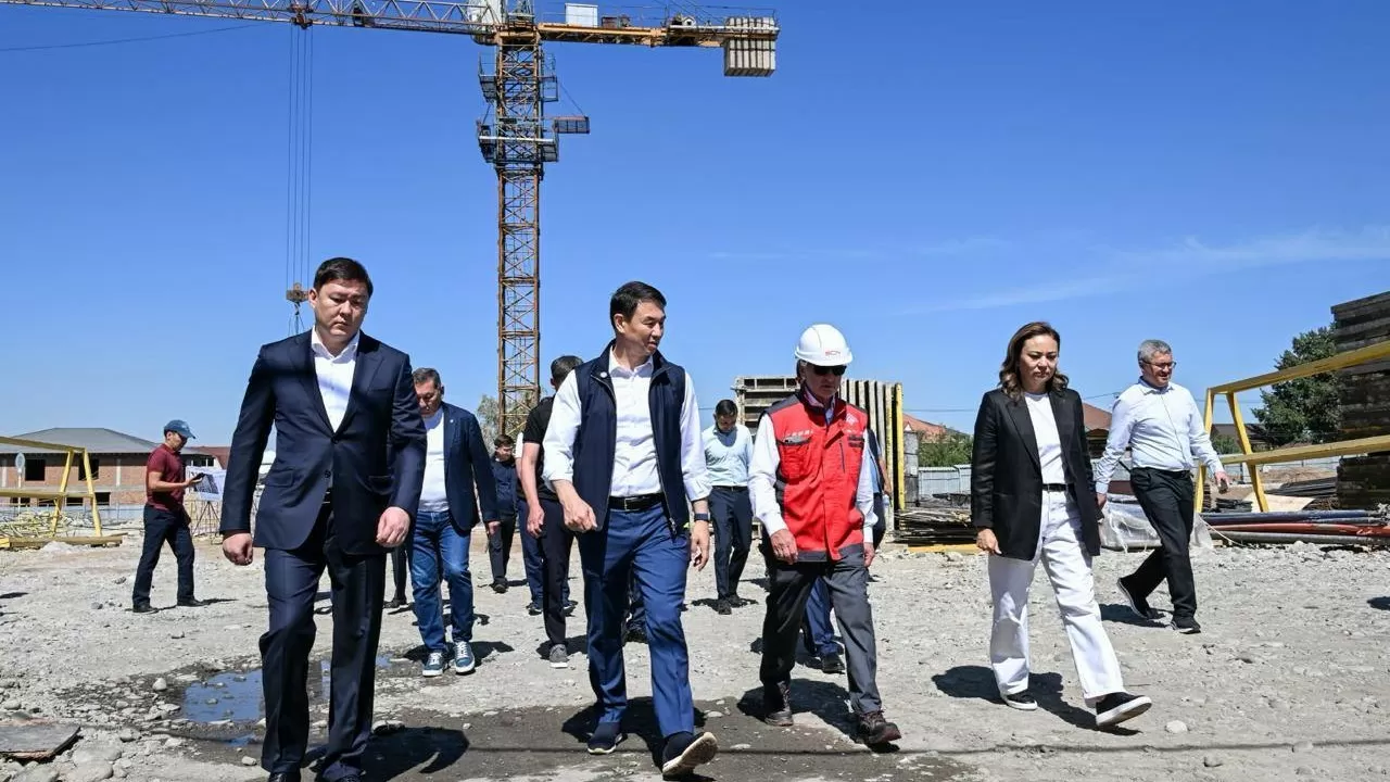 Алматыда метро құрылысын "Алтын орда" базарына қарай дамыту жоспары ұсынылды