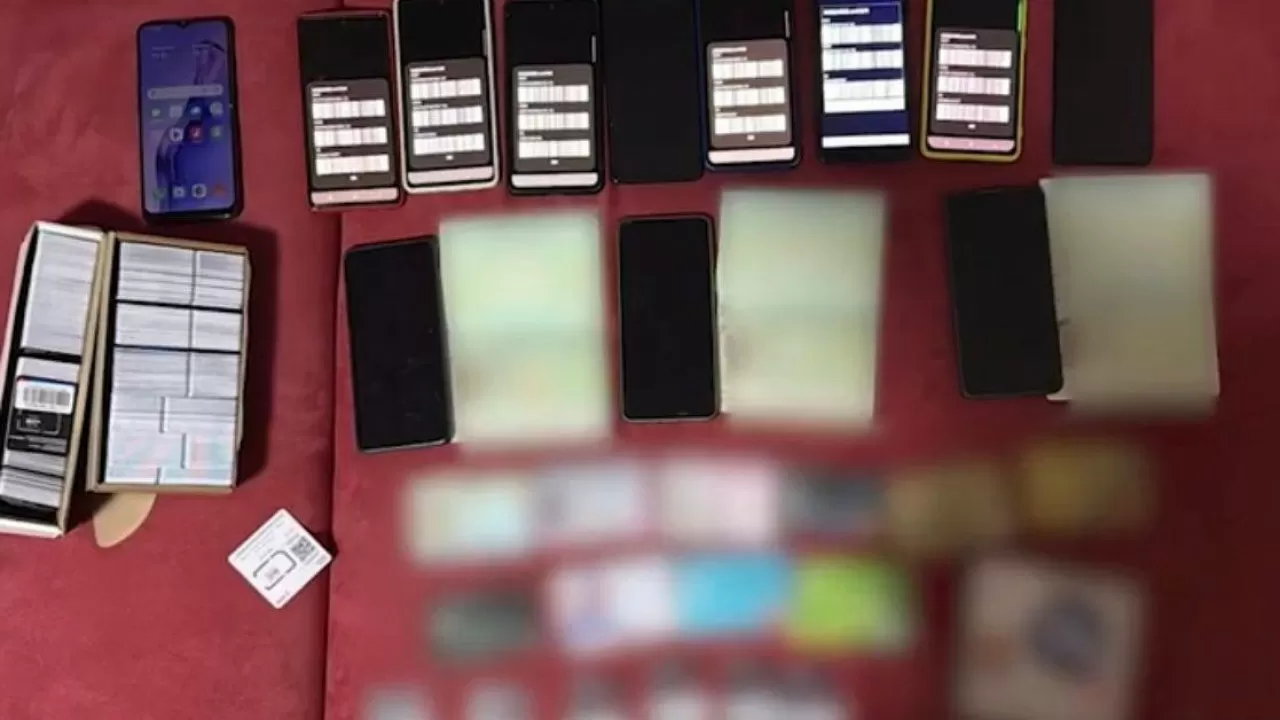Алматы полициясы алаяқтарды SIM-карталармен қамтамасыз еткен топты ұстады