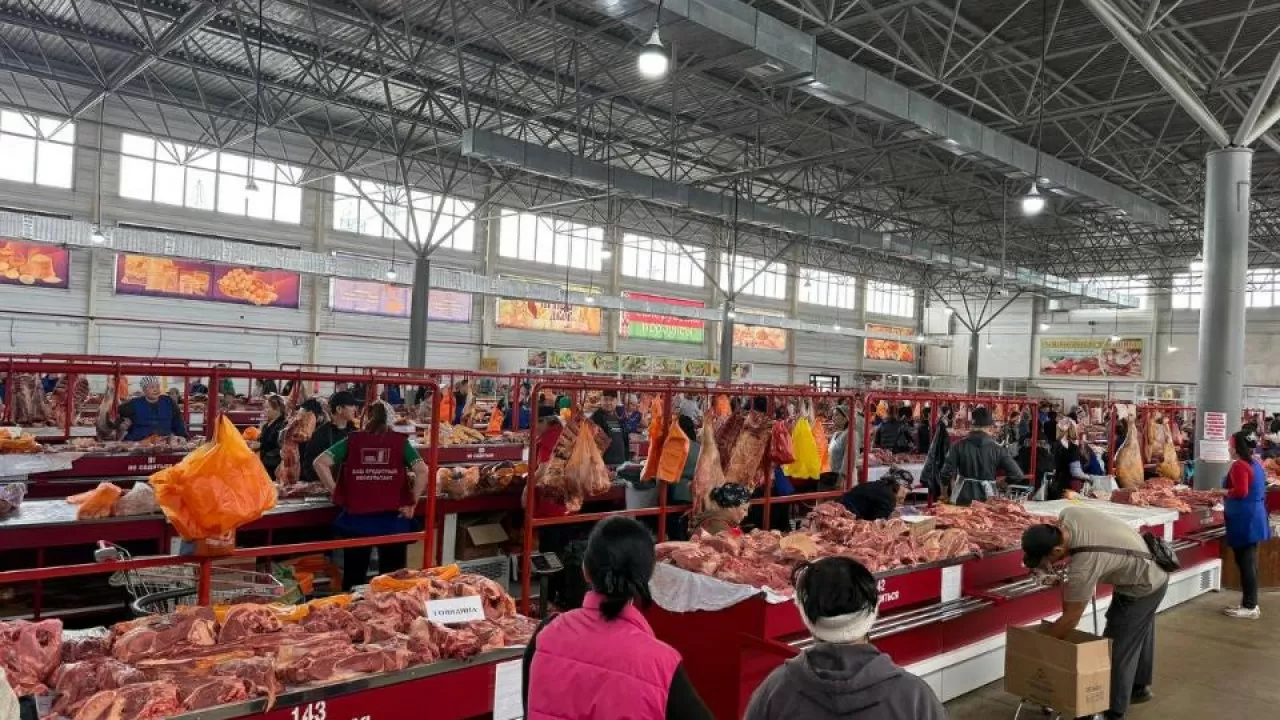 Сезонный спад цен на овощи и мясо наблюдают в Казахстане