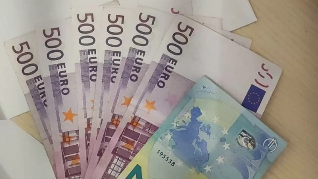 Курс евро в Казахстане обновил годовой рекорд и перестал интересовать народ? 