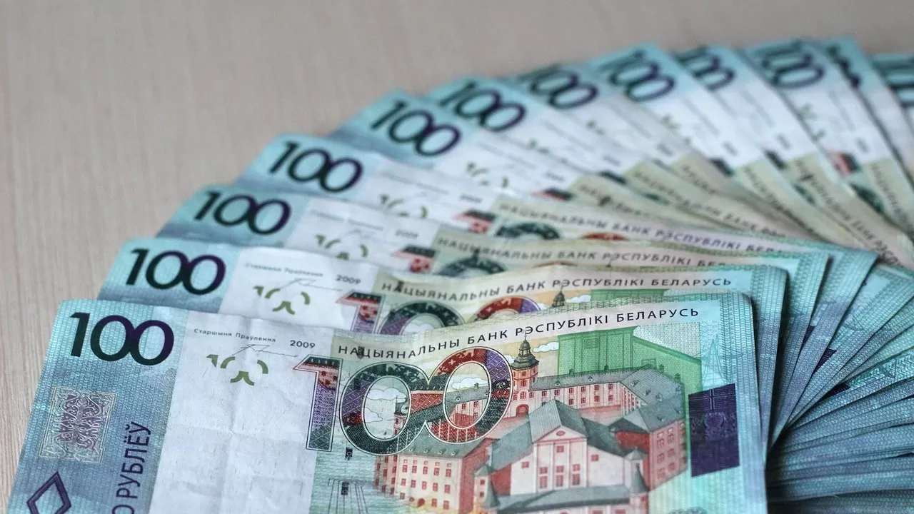 Россия хочет ввести налог на "не лояльных" власти граждан 