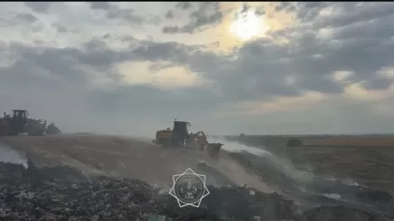 Алатау қоқыс полигонындағы өрт толықтай сөндірілді