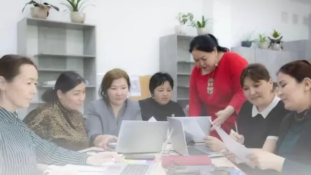 Жыл соңына дейін тағы 30 мыңнан астам педагог курстан өтеді