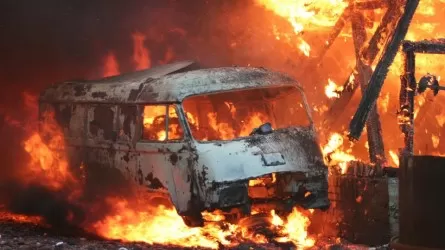 Патрульные предотвратили взрыв автомобиля в области Абай  