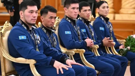 Ордена получили тренеры по боксу из рук Токаева