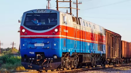КТЖ ответил критикам "дорогих" локомотивов Wabtec 