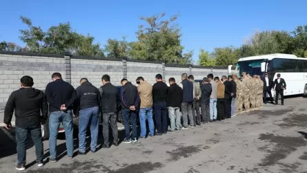 Қырғызстанда жиналыс кезінде бірден 24 шенеунік тұтқындалды