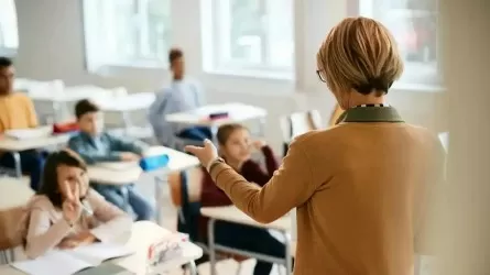 Жұмыстан заңсыз қуылған мұғалімдерге мектеп 10 млн теңге төлейтін болды