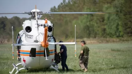 Ауыр хәлде жатқан 49 жастағы науқас Өскеменге тікұшақпен жеткізілді