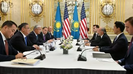 Токаев провел встречу с министром торговли США