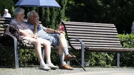 В Казахстане подсчитали, сколько долгожителей проживает в стране 
