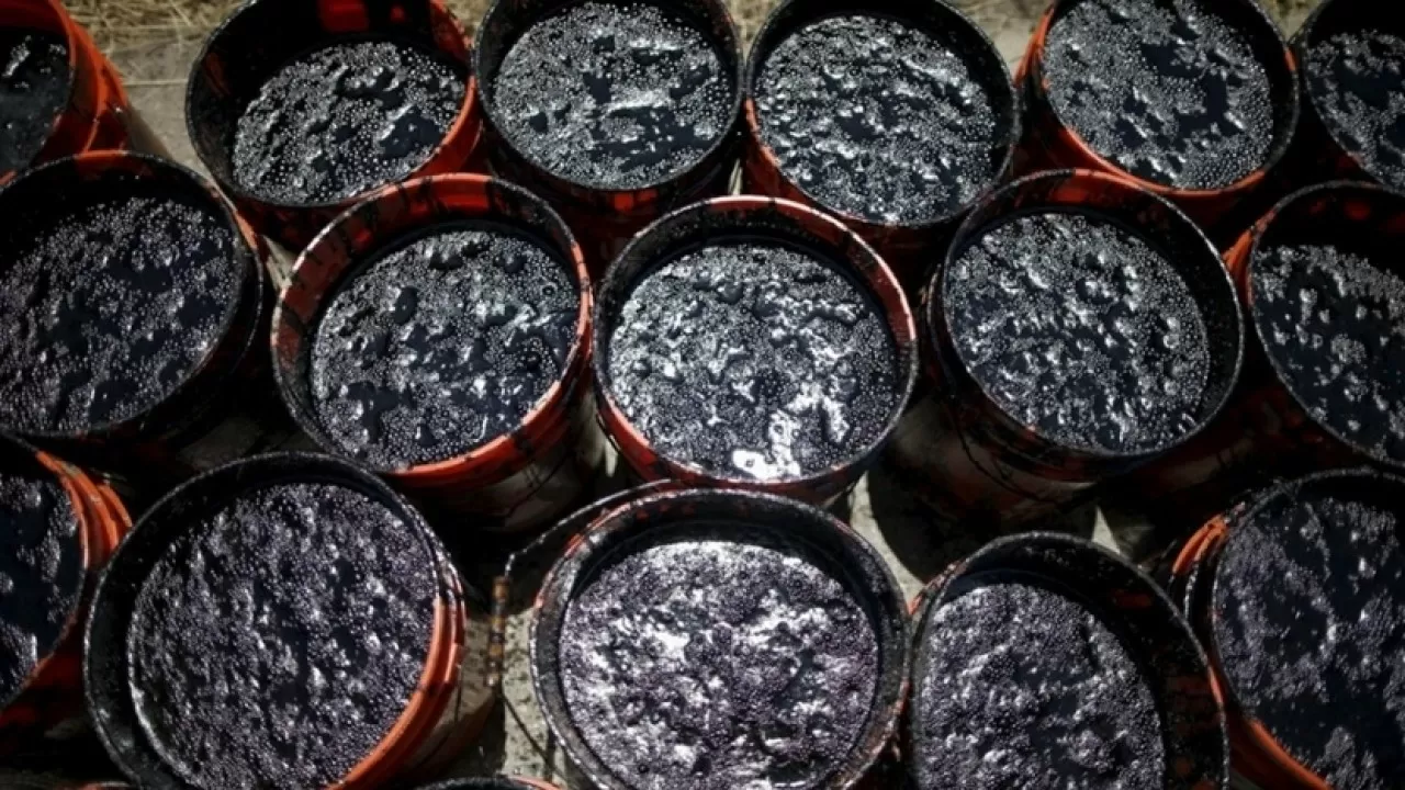 Цены на нефть продолжают снижаться