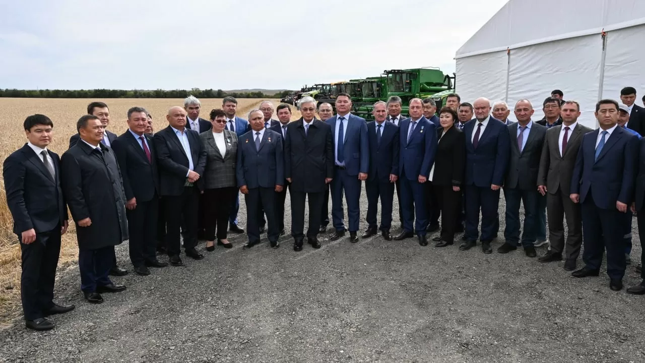 Президент ауыл шаруашылығы кәсіпорындарының жетекшілерімен әңгімелесті 