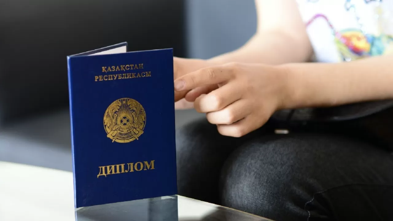 Сенат заңды қабылдады: Отандық дипломдар енді Азия-Тынық мұхиты елдерінде танылады
