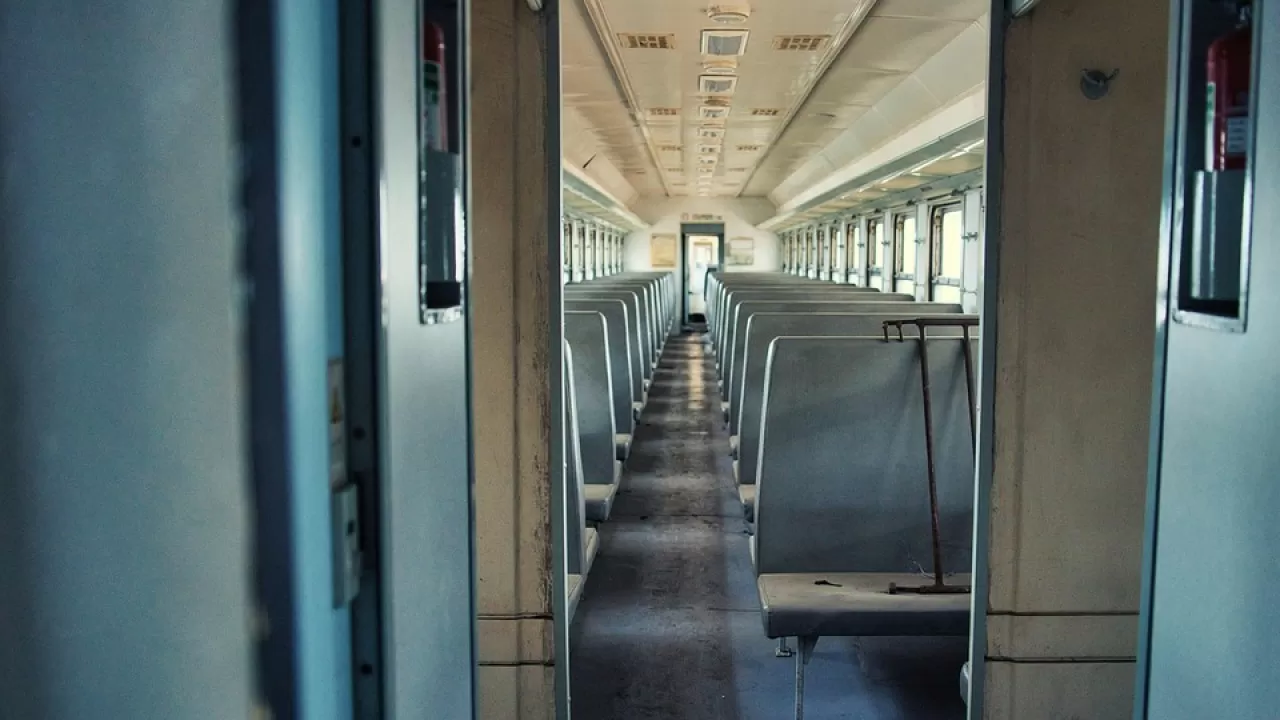 13 дополнительных поездов запустят летом до курортов Казахстана 