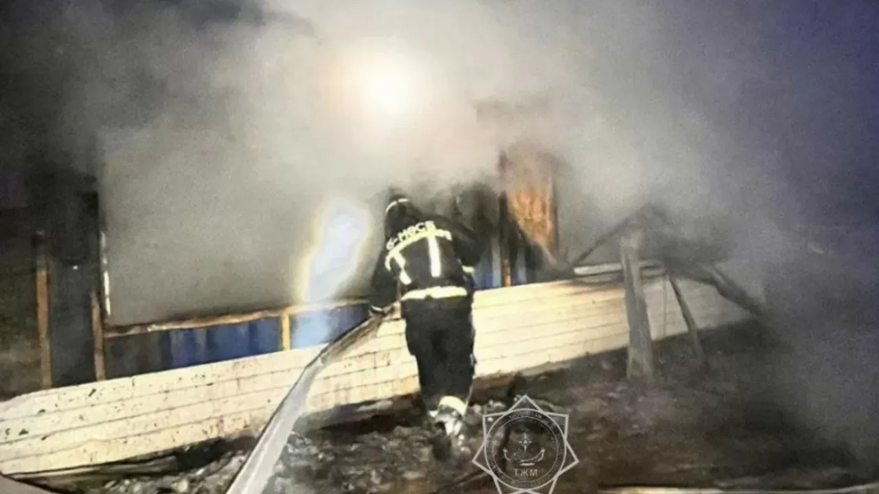 Астанада құрылыс алаңында өрт шықты