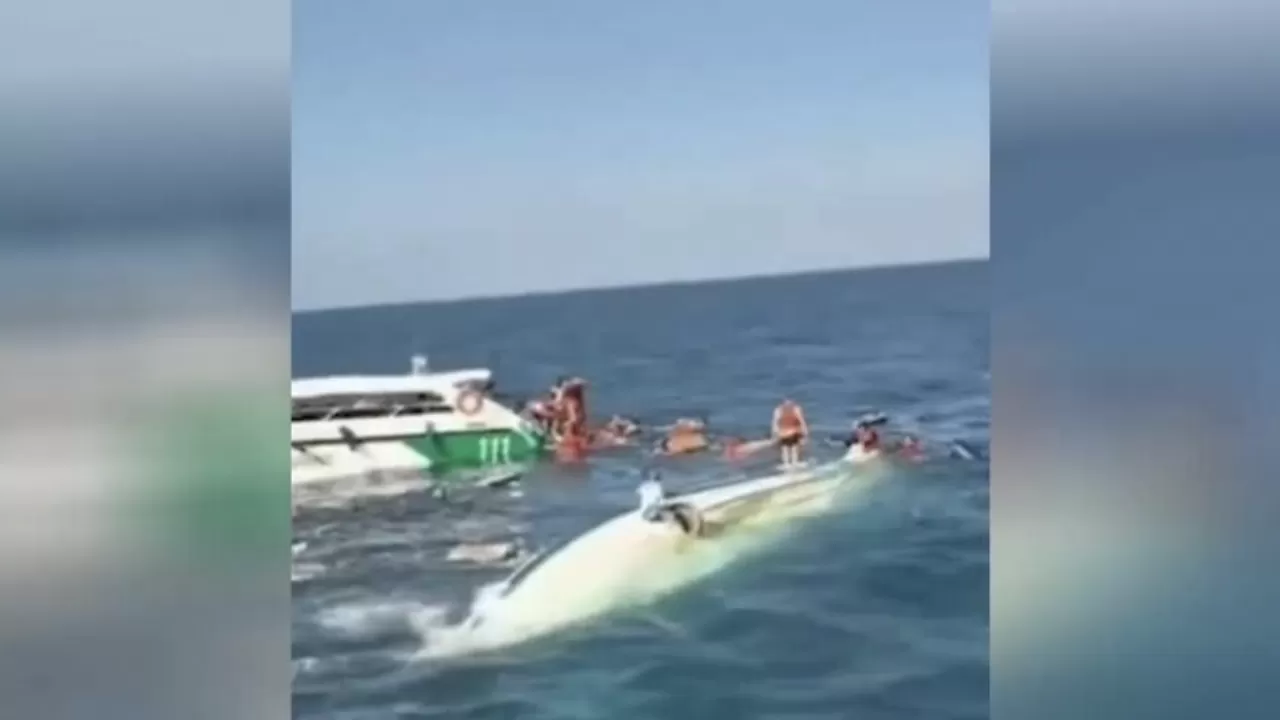 Тайландта қазақстандық туристер мінген катер апатқа ұшырады