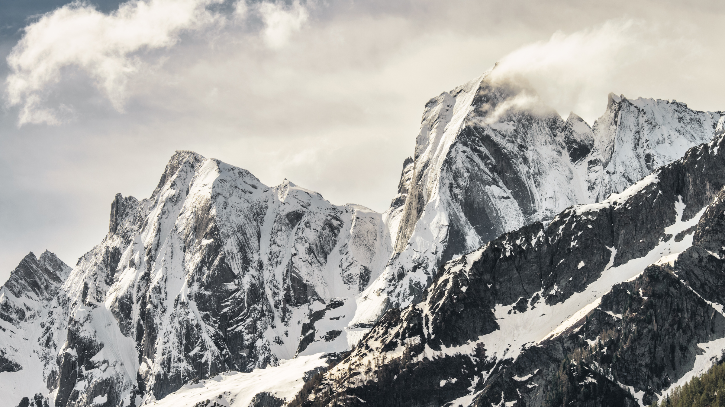 Альпі баурайындағы ақ аламан: Италияда қысқы Олимпиада басталады