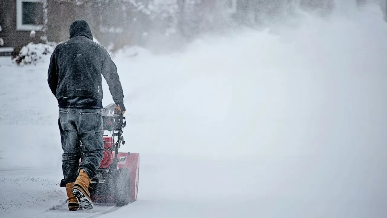 Метели и гололед накроют Казахстан в первый день 2026 года 