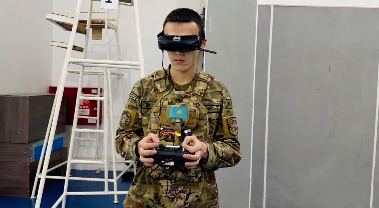 Елімізде дрондарды меңгеретін мамандар даярлайтын әскери мектеп ашылды