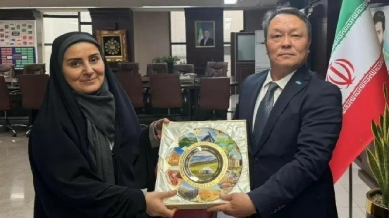 Қазақстан мен Иран халықаралық көлік дәліздерін дамытуға ниетті 