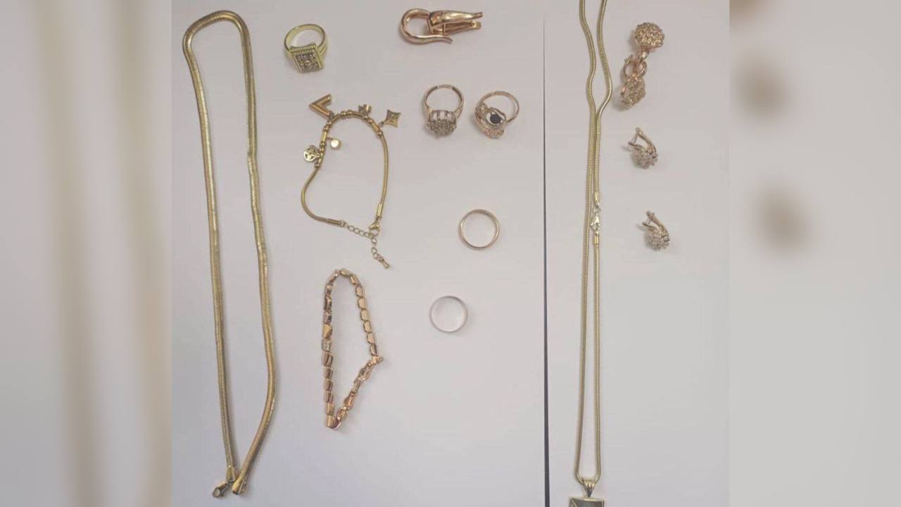 Алтындарды ломбардқа өткізген: Ақтөбеде клиенттерін алдаған зергер ұсталды