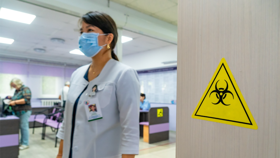 Сосед Казахстана вводит ограничения из-за смертельного вируса 