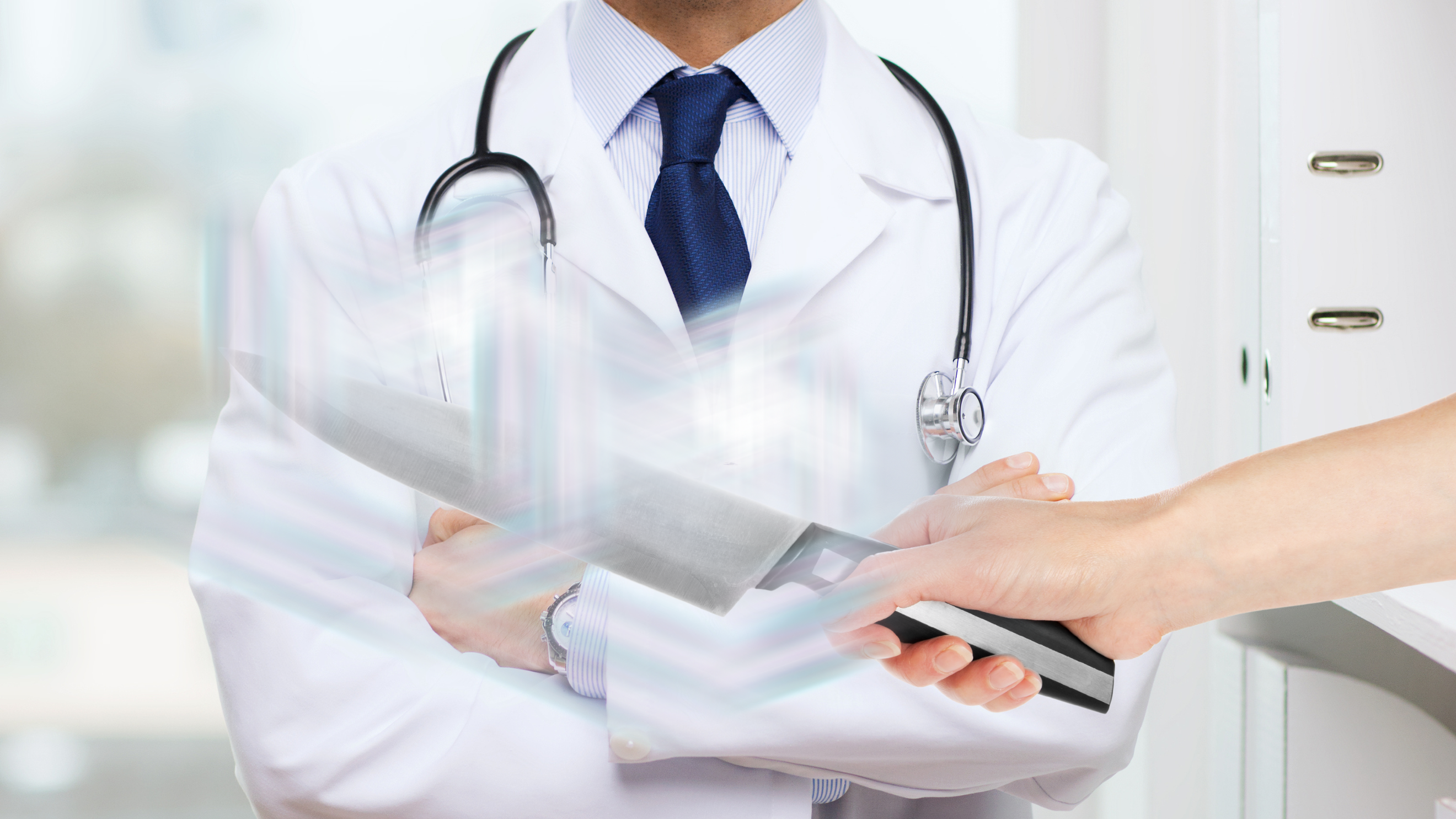 Жаңаөзенде дәрігер пышақ жарақатынан көз жұмды