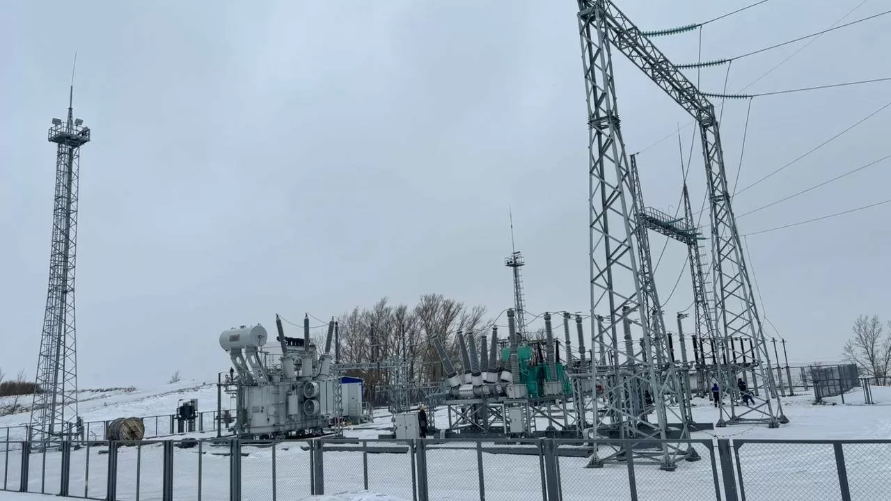 Канал им. Сатпаева получил новые трансформаторы