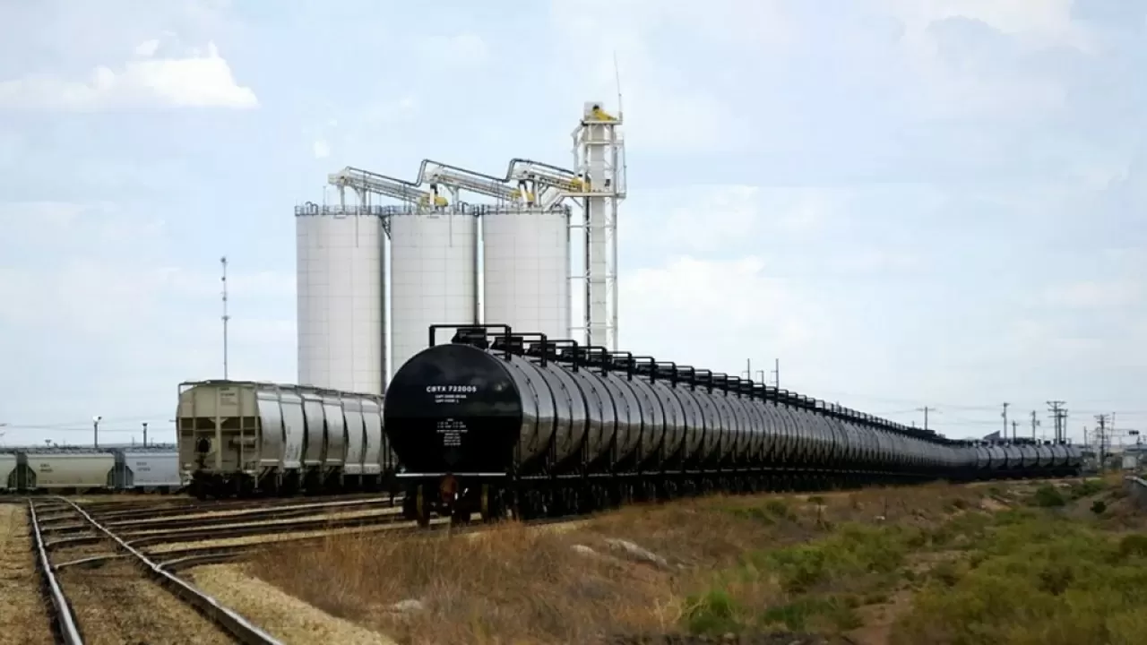 Нефть без страховки и перевозок: ЕС готовит жесткий удар по экспорту из России