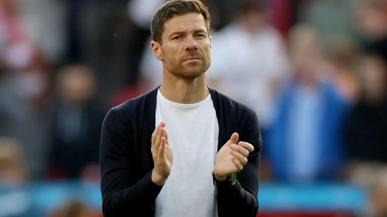 "Реалдан" кеткен бапкерге "Тоттенхэм" жол ашты