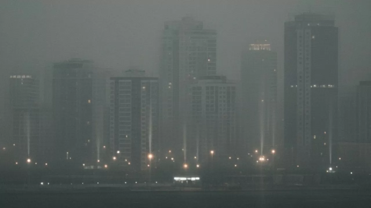   Пять городов Казахстана накроет удушающим смогом 11 января